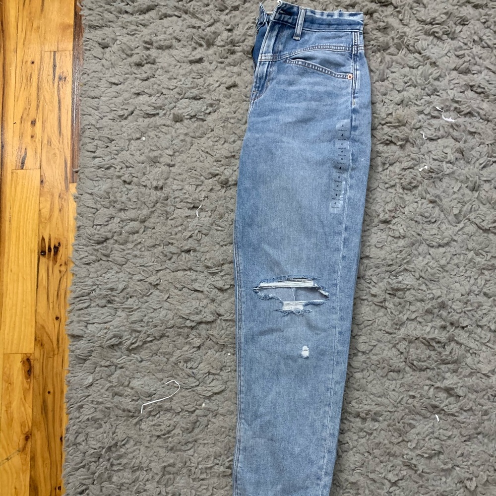 NWT american eagle mom jeans